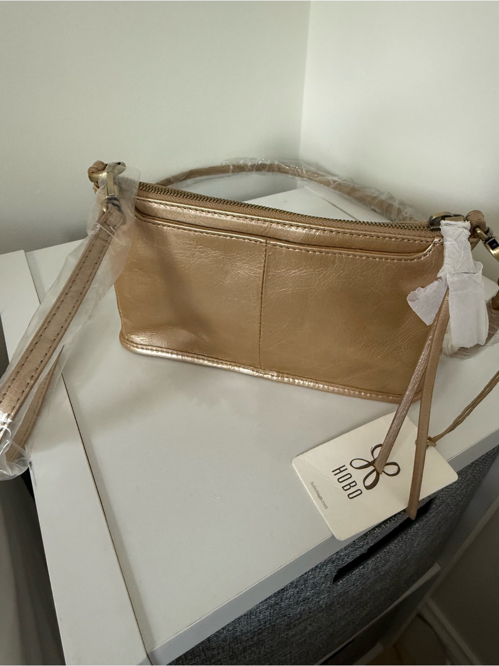 NWT - HOBO - Gold Dust Genuine Leather Crossbody Bag - Picture 1 of 8